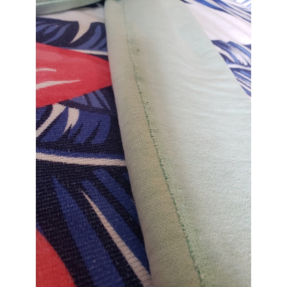 2/$20 Size 4- Lululemon Hoodie - Picture 5 of 5